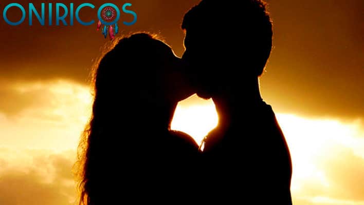soñar que te besa en la boca tu ex pareja - oniromancia